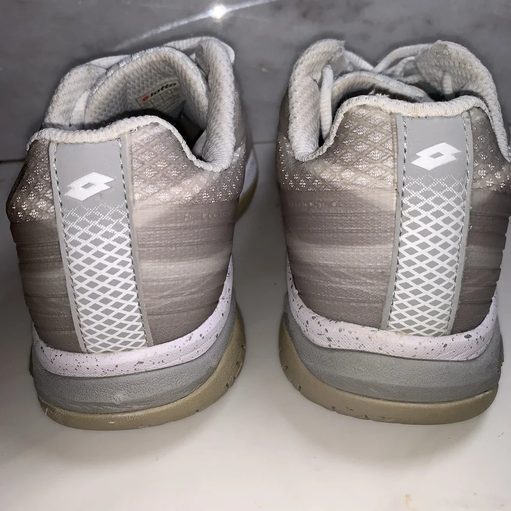 Lotto Mirage 300 III Speed Court Tennis Shoes White Grey Women's Size 8‎